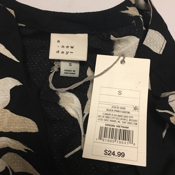 Floral Print Blouse with Ruffles high/low Small - Picture 10 of 11